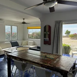 Marazul Dive Resort. 3 Bedroom Seafront House. Dive, Snorkel, Enjoy Amazing Sunsets Holiday home